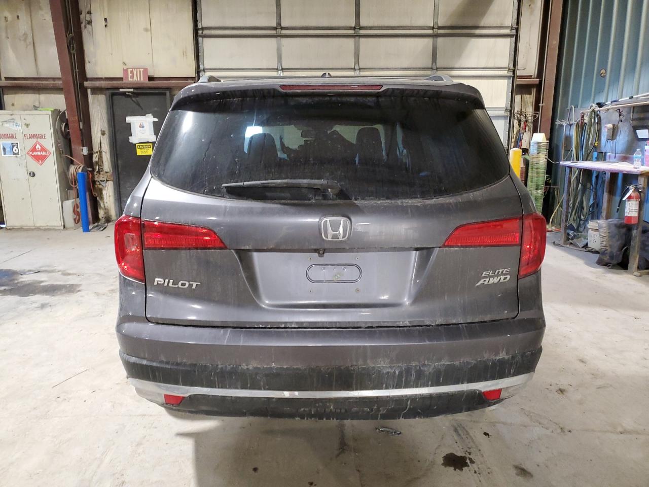 2017 Honda Pilot - Image 6