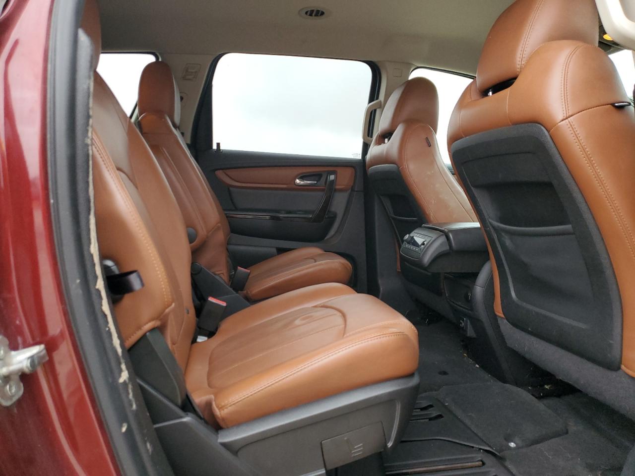 2017 Chevrolet Traverse - Image 11