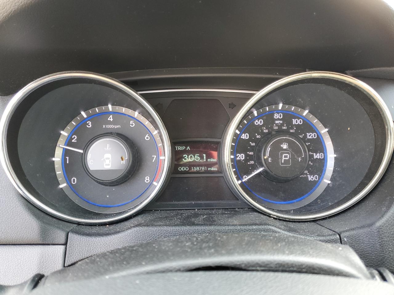 2011 Hyundai Sonata - Image 9