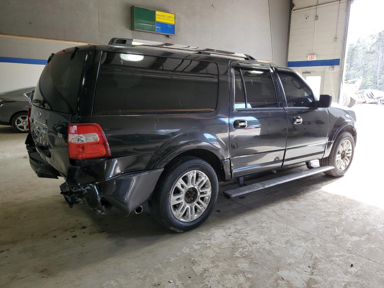 2011 Ford Expedition - Image 3
