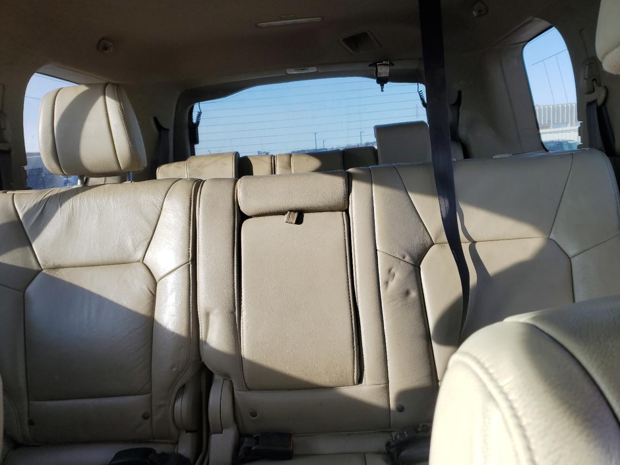 2015 Honda Pilot - Image 10