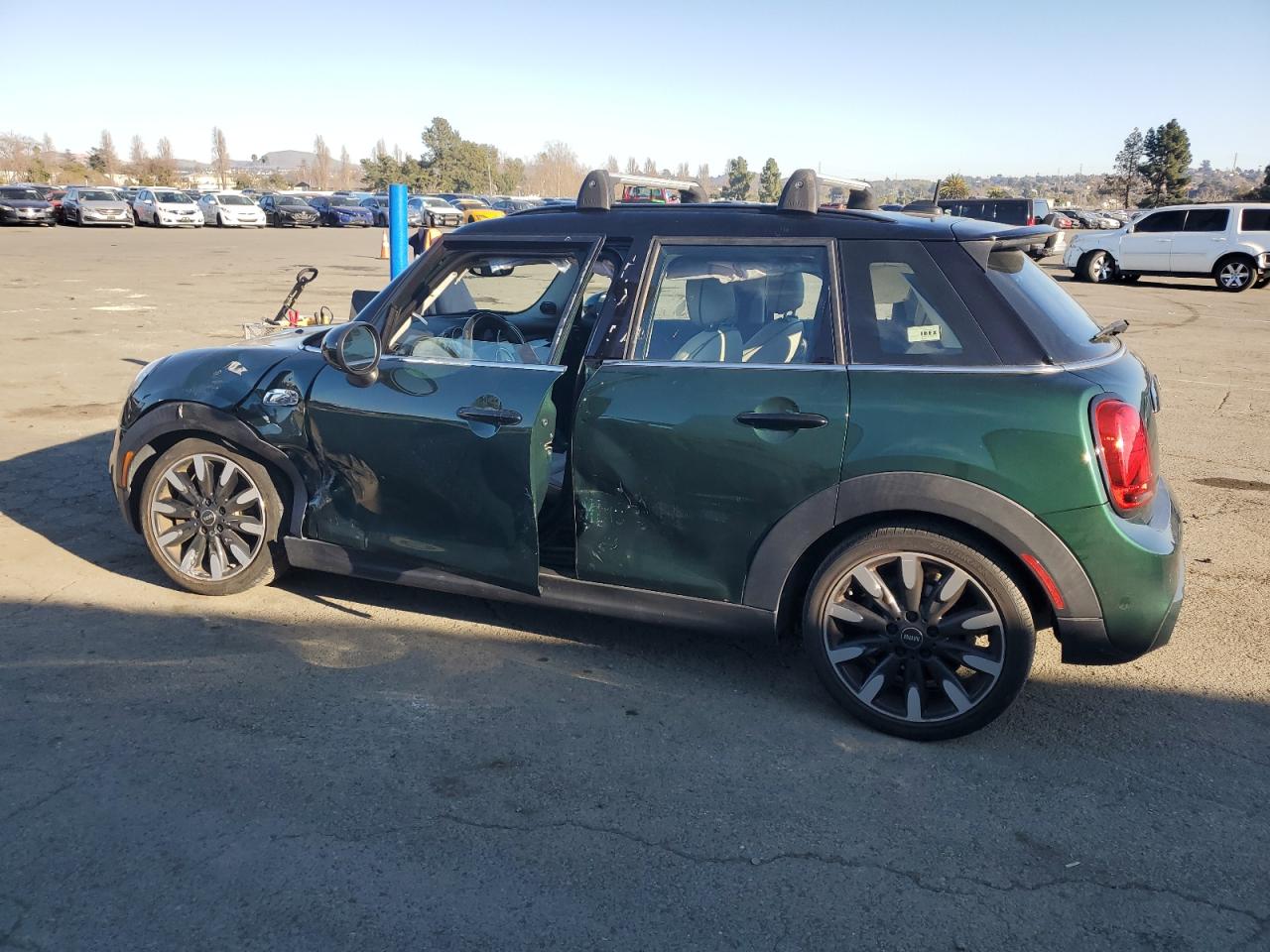 2019 MINI Cooper - Image 2