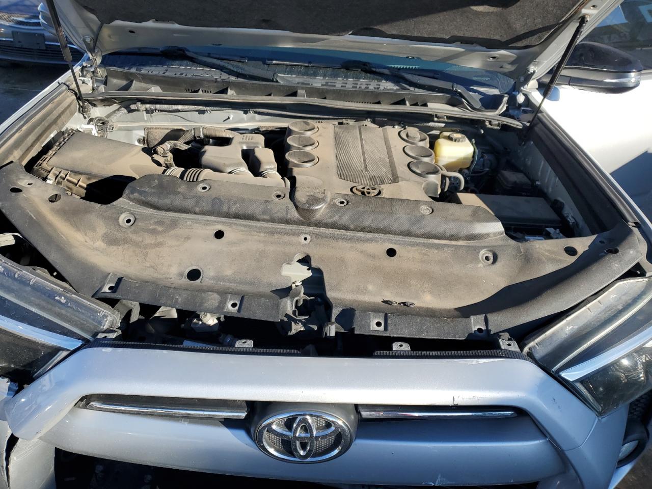 2020 Toyota 4Runner - Image 11