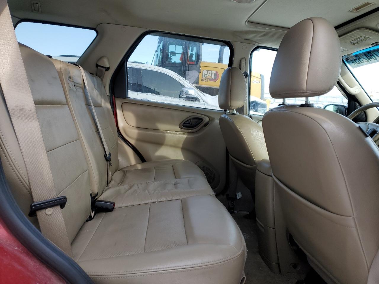 2006 Ford Escape - Image 11