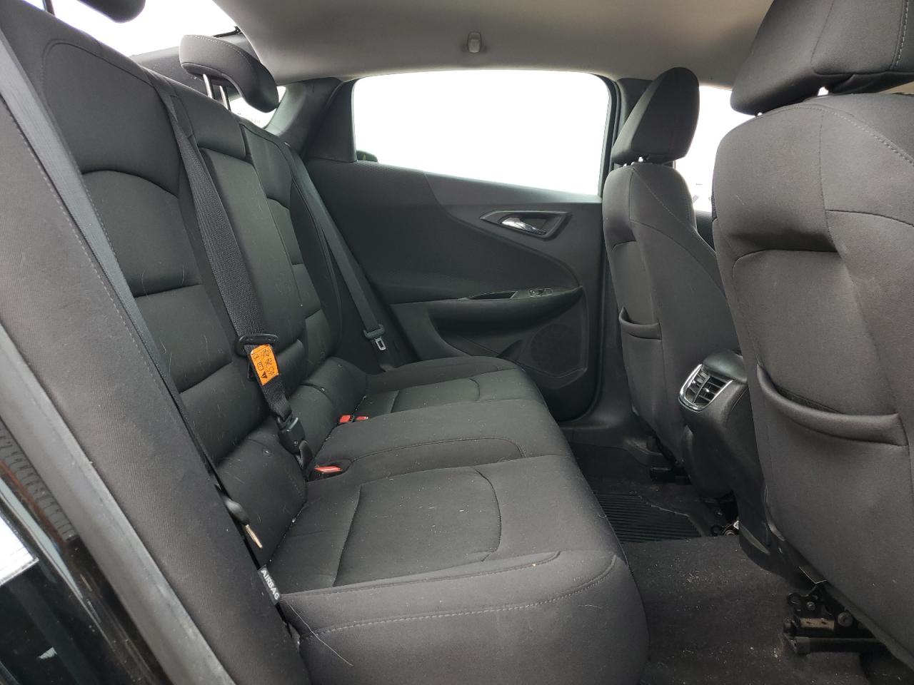 2017 Chevrolet Malibu - Image 10