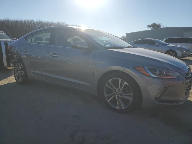  HYUNDAI ELANTRA 2017 Серебристый