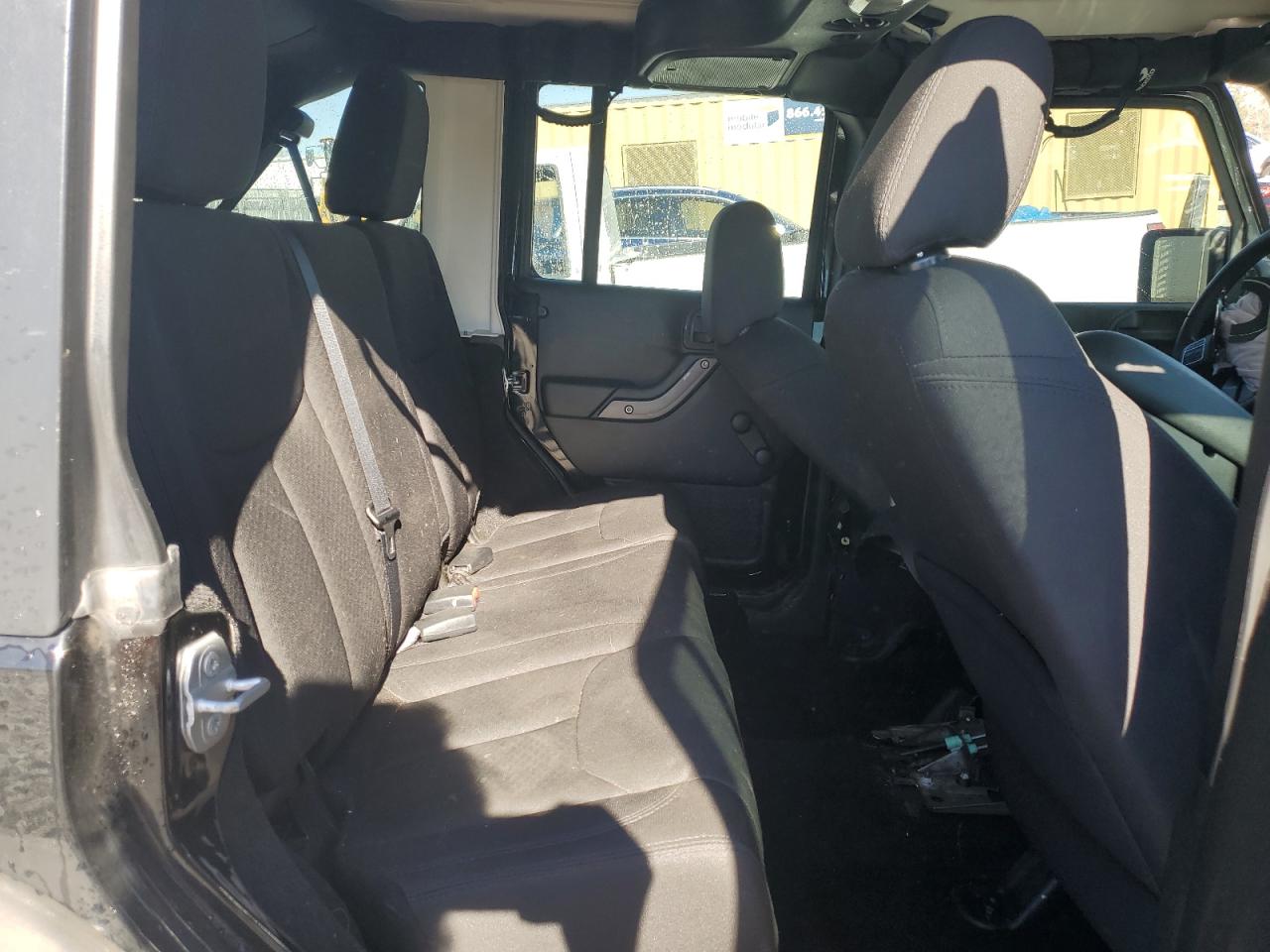 2016 Jeep Wrangler - Image 10