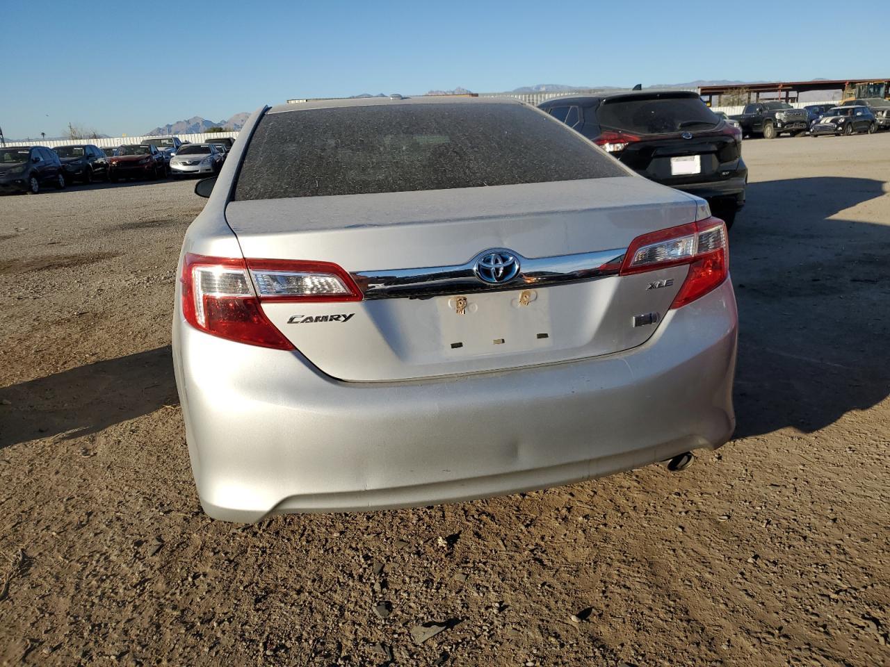 2012 Toyota Camry - Image 6