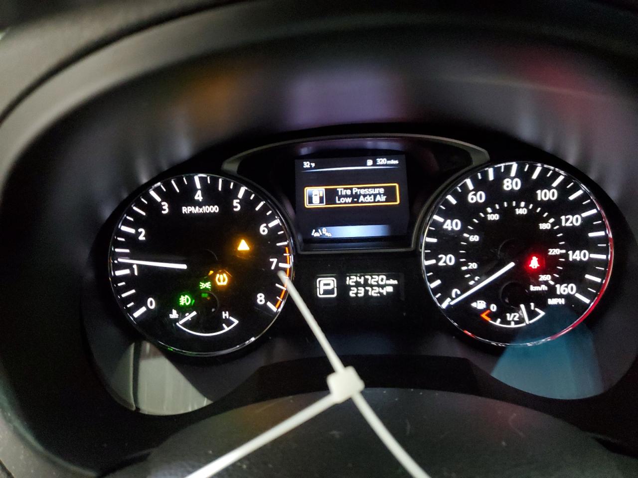 2015 Nissan Altima - Image 9