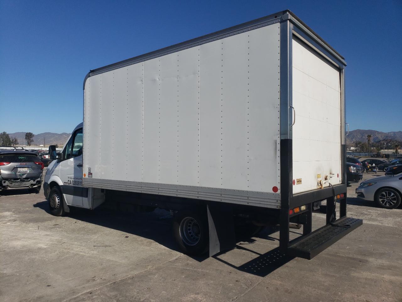 VIN WDAPF4DC7E9588977 2014 MERCEDES-BENZ SPRINTER no.2