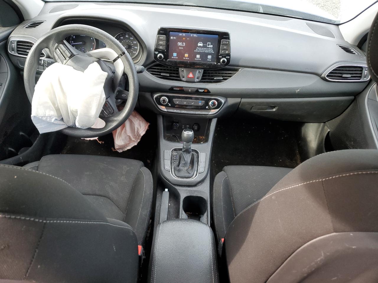 2019 Hyundai Elantra - Image 8