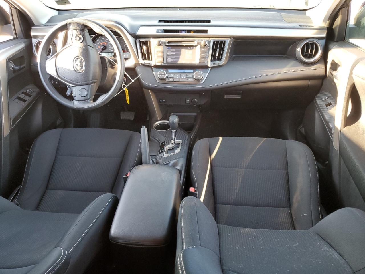 2015 Toyota RAV 4 - Image 8