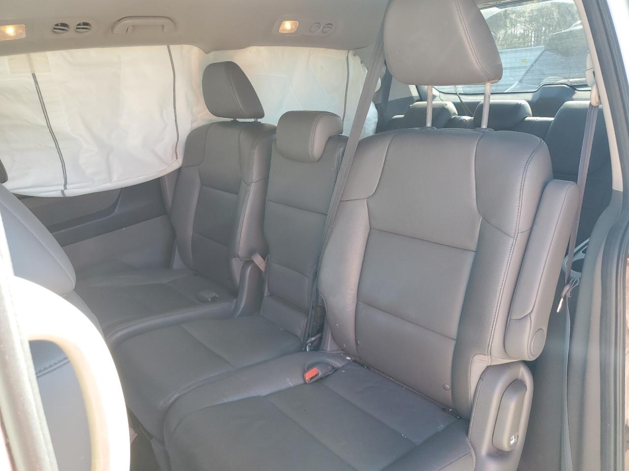 2015 Honda Odyssey - Image 10