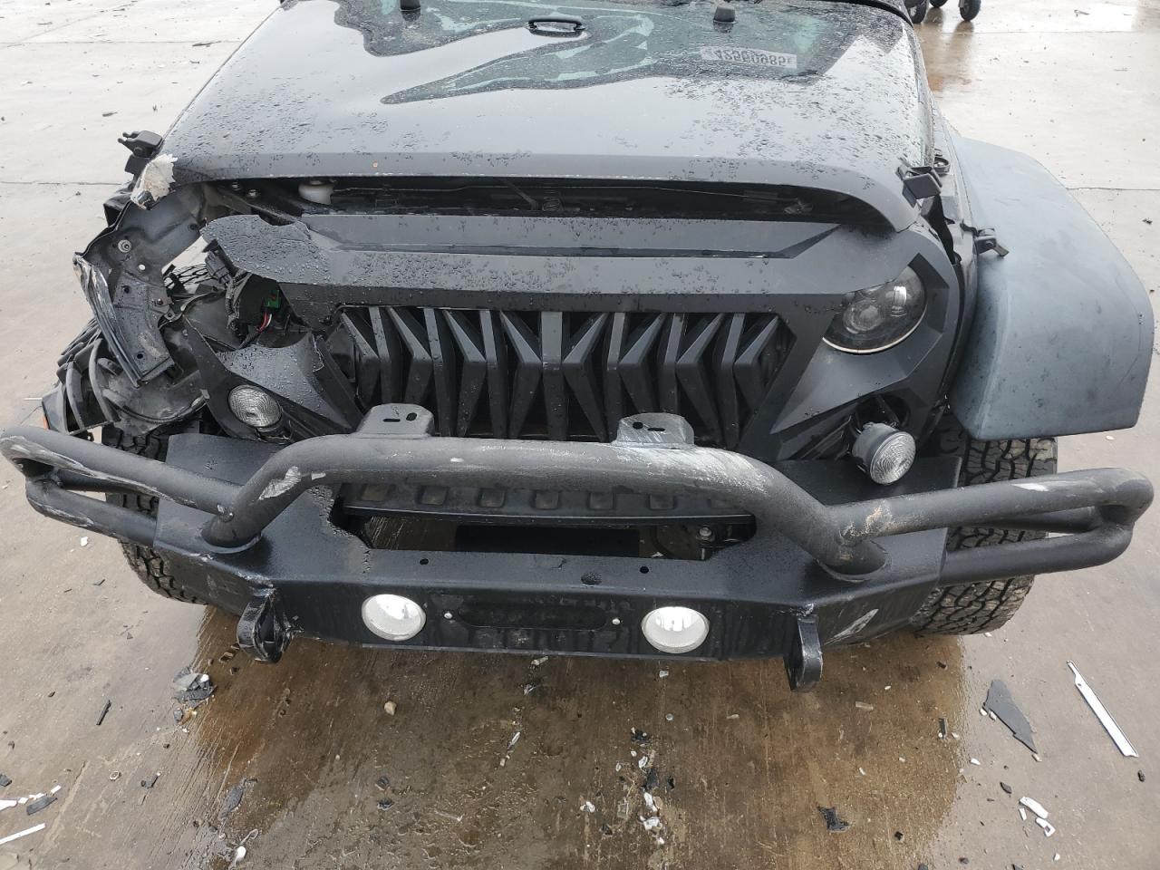 2016 Jeep Wrangler - Image 12