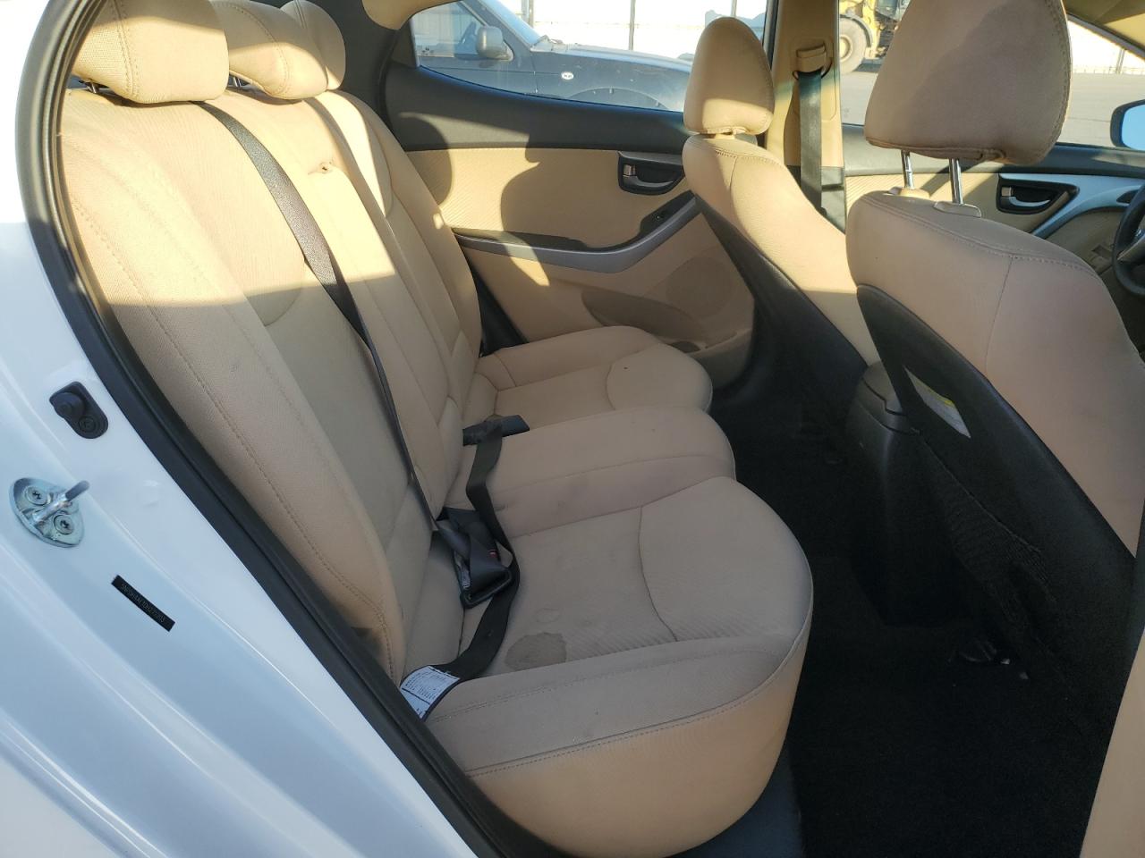 2013 Hyundai Elantra - Image 10