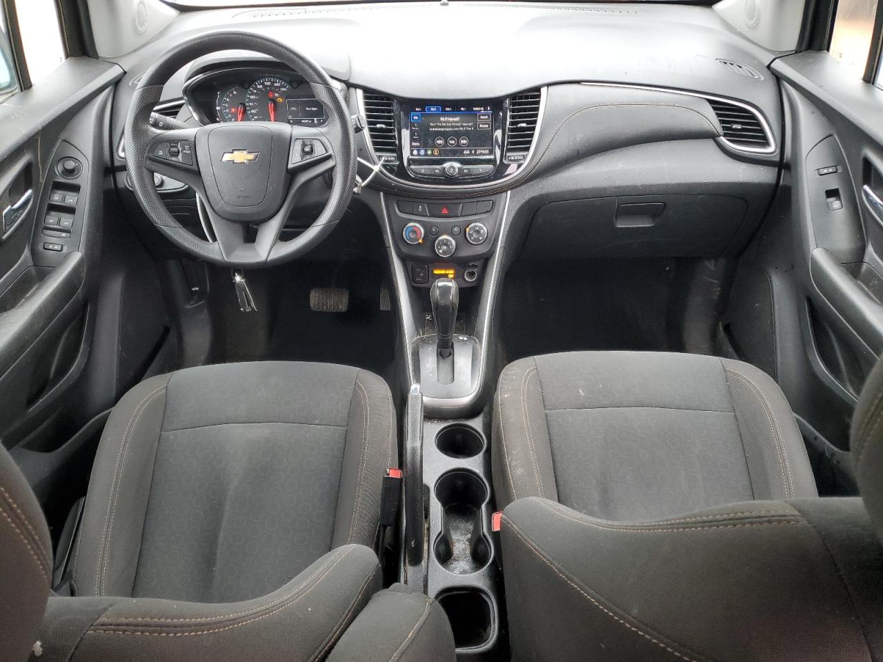 2022 Chevrolet Trax - Image 8