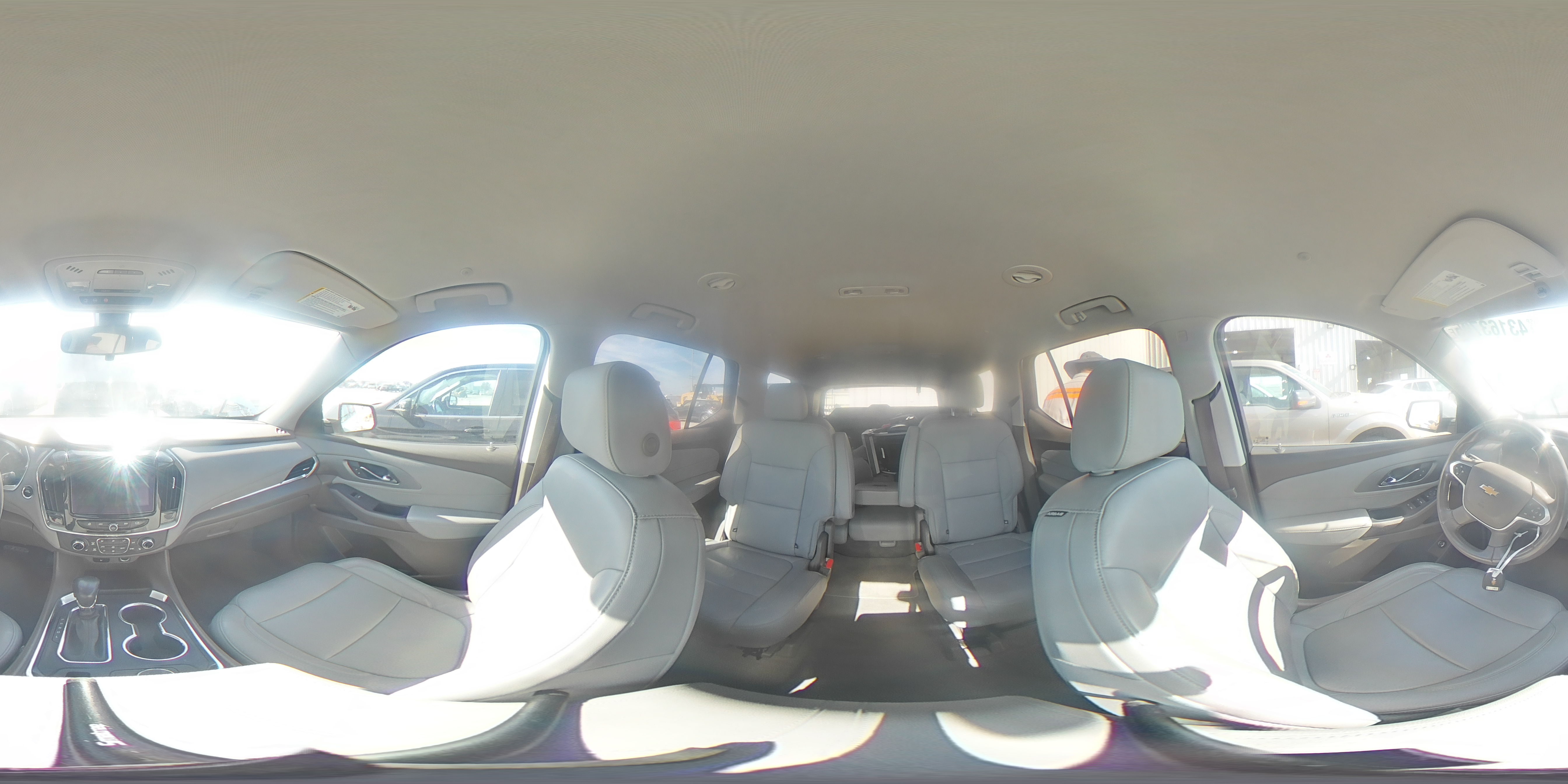 2021 Chevrolet Traverse - Image 15
