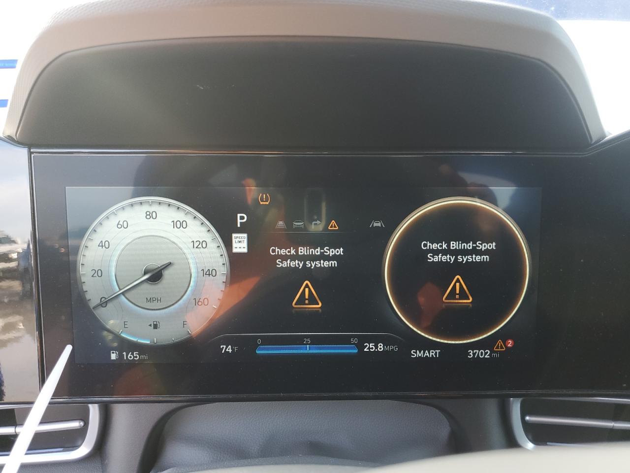 2024 Hyundai Elantra - Image 9