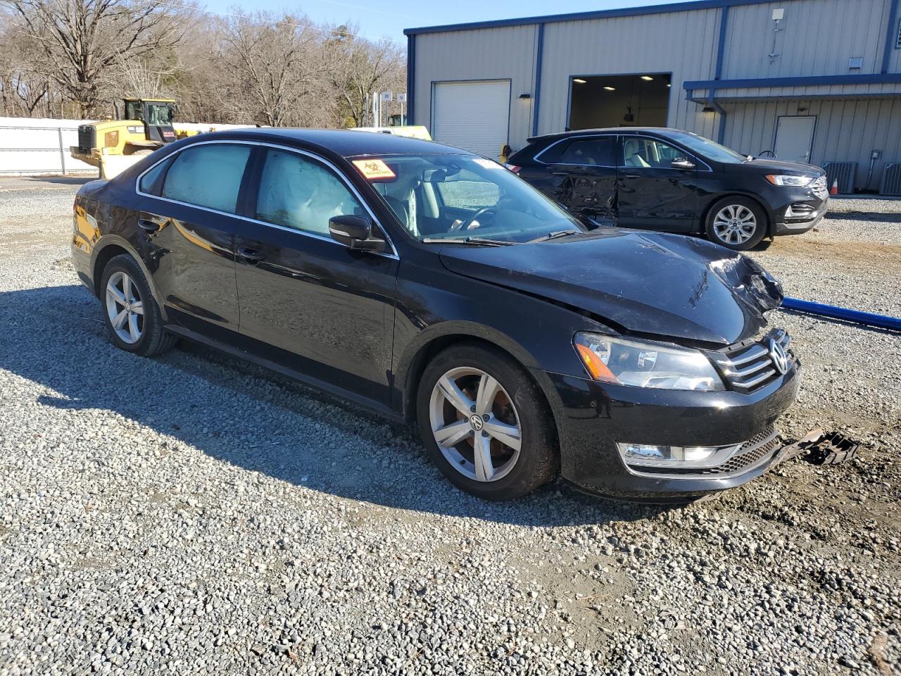2015 Volkswagen Passat - Image 4