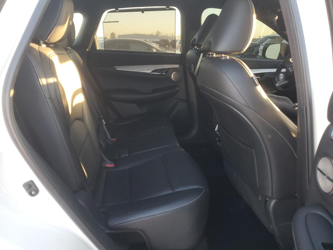 2019 Infiniti QX50 - Image 11