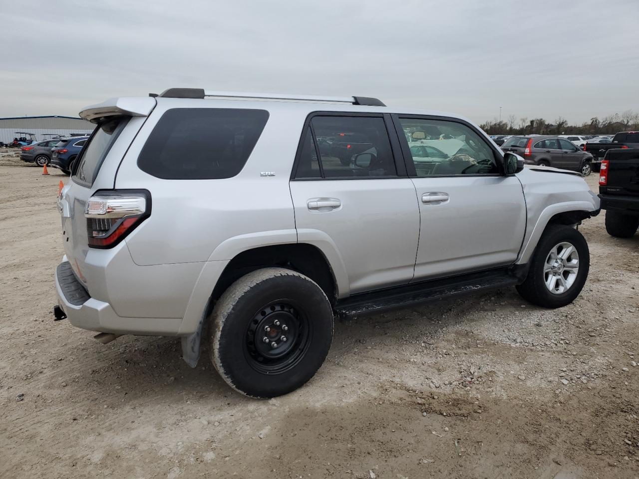 VIN JTEMU5JR2P6143177 2023 TOYOTA 4RUNNER SE no.3