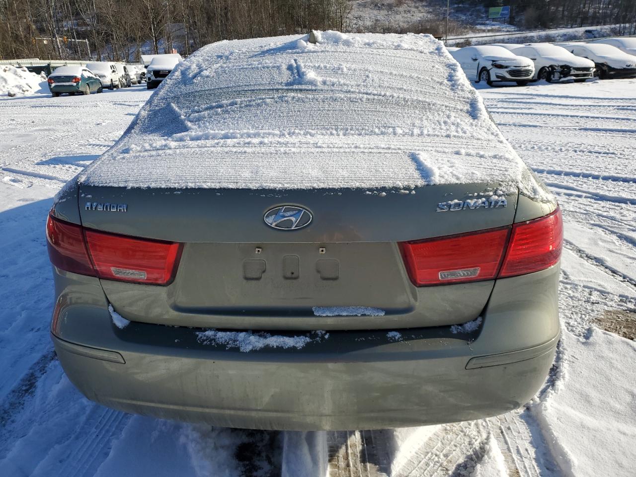 2010 Hyundai Sonata - Image 6