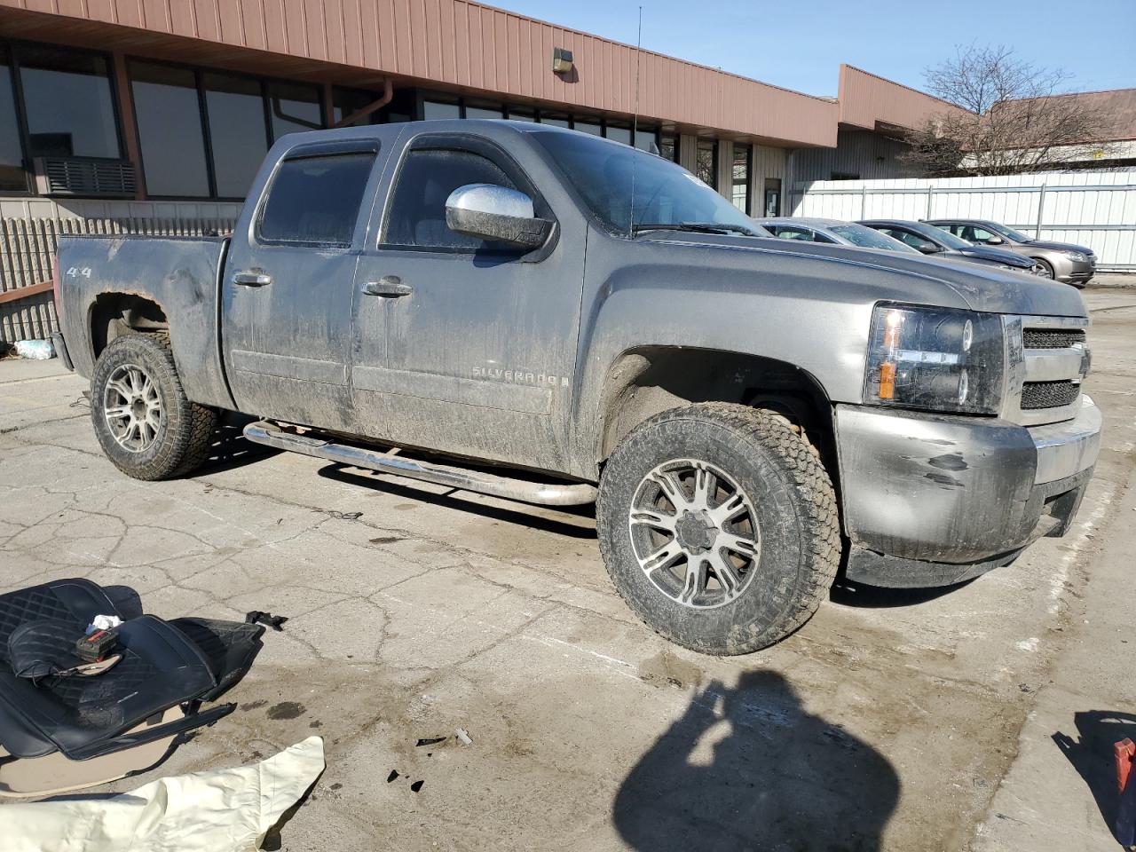 2008 Chevrolet Silverado - Image 4