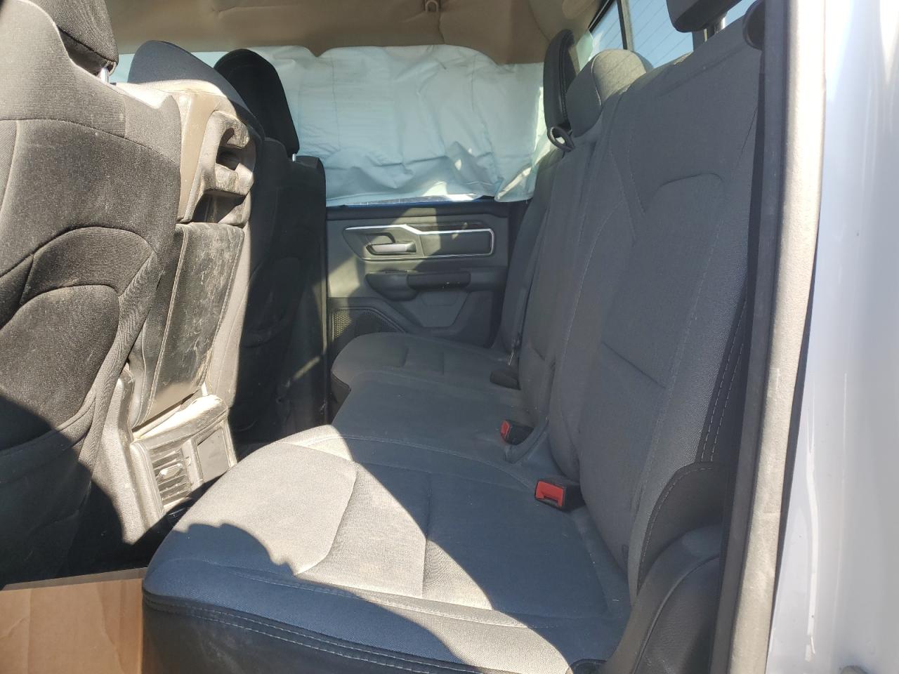 2019 RAM 1500 - Image 10