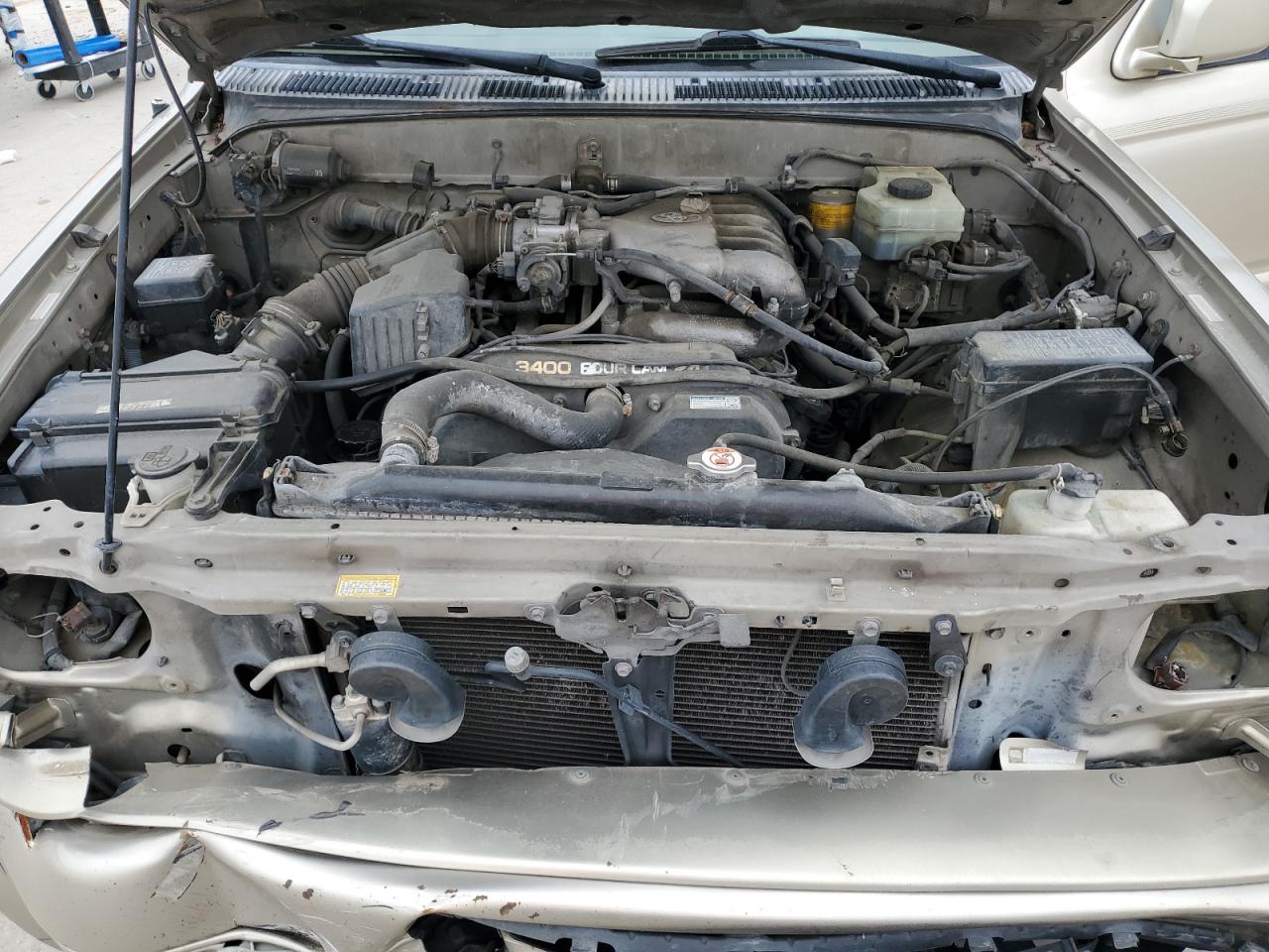 2001 Toyota 4Runner - Image 11