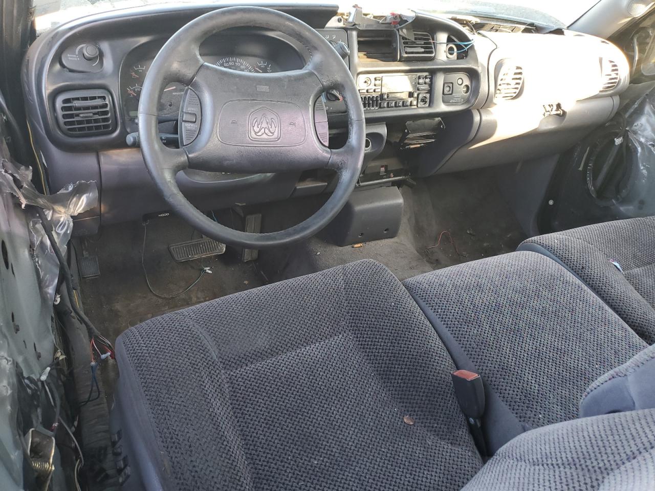 1998 Dodge RAM - Image 8