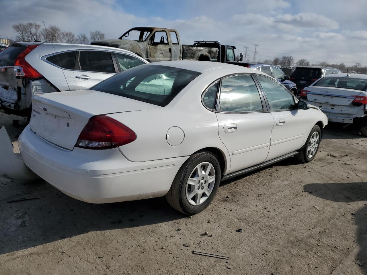 2007 Ford Taurus - Image 3