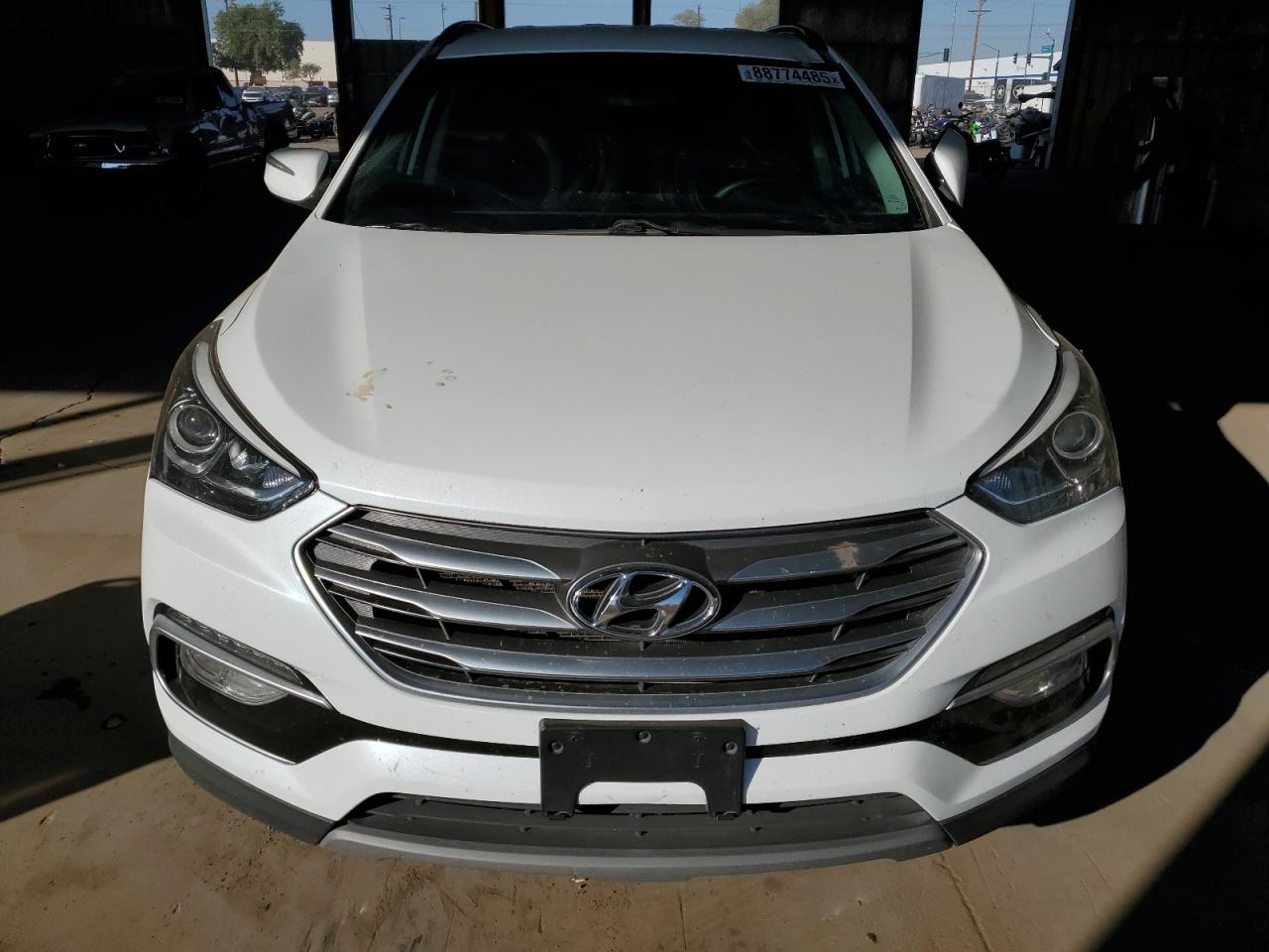 2018 Hyundai Santa Fe - Image 5