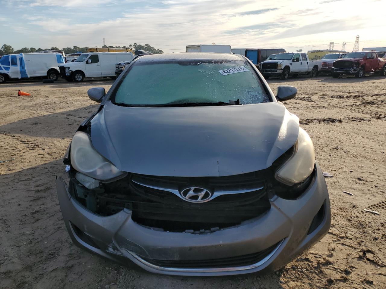 2011 Hyundai Elantra - Image 5
