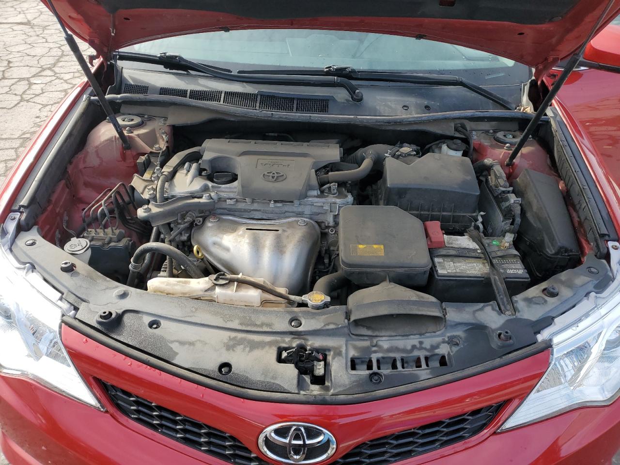2014 Toyota Camry - Image 11