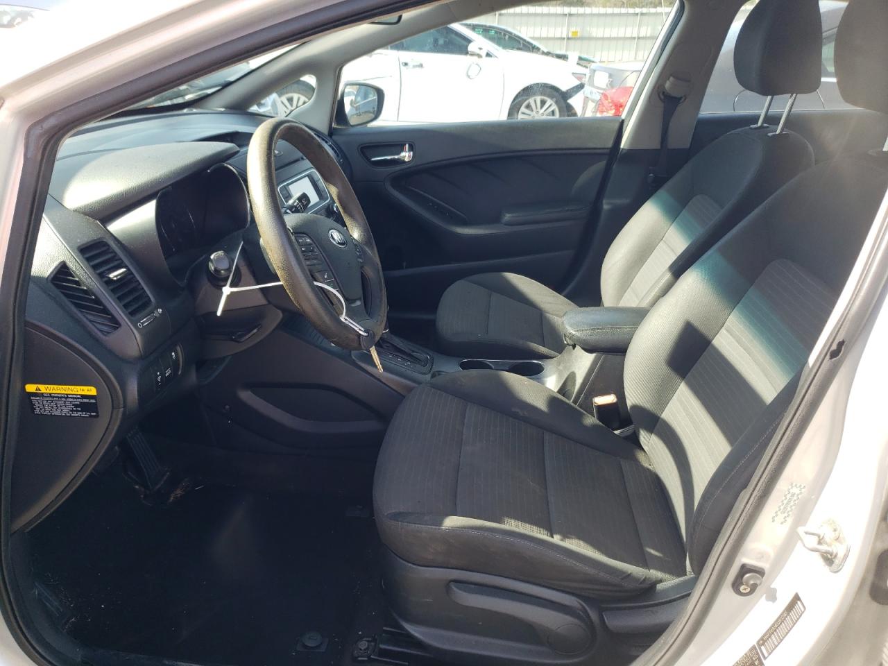 2016 Kia Forte - Image 7