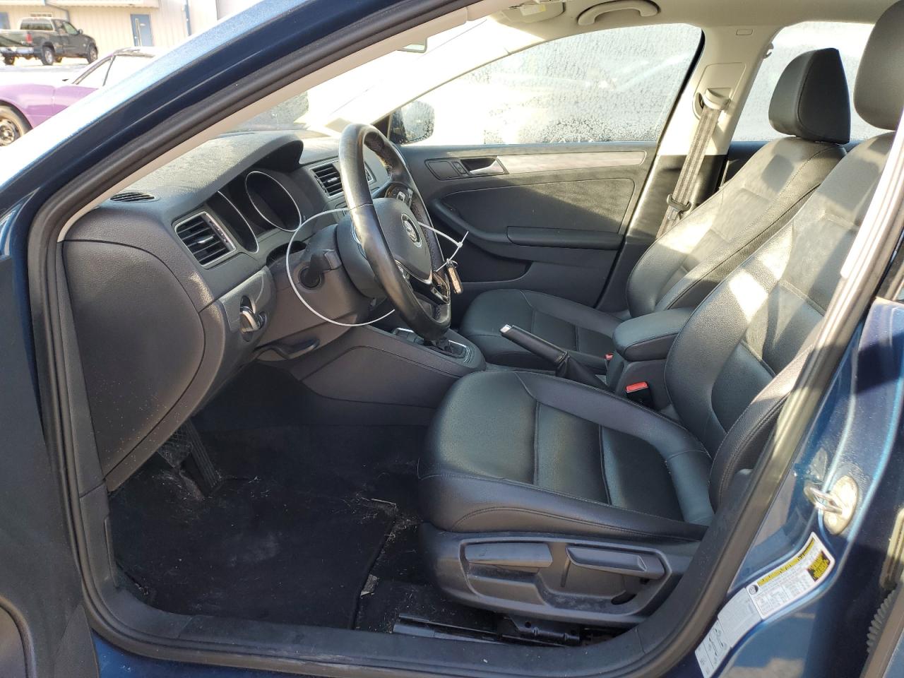 2017 Volkswagen Jetta - Image 7