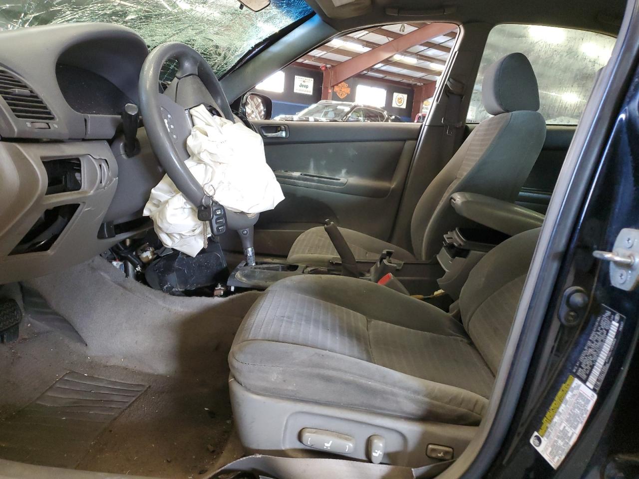 2005 Toyota Camry - Image 7