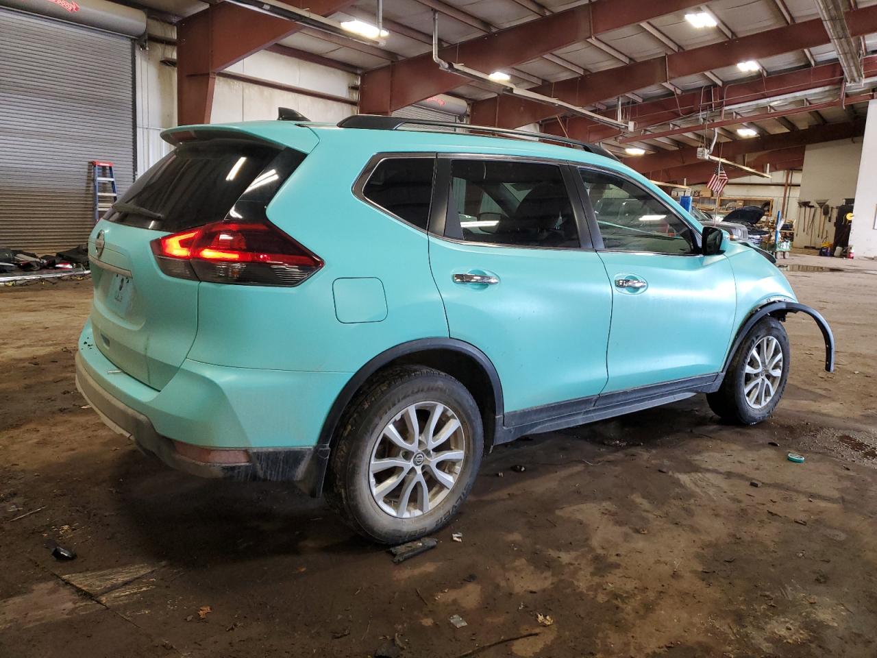 2018 Nissan Rogue - Image 3