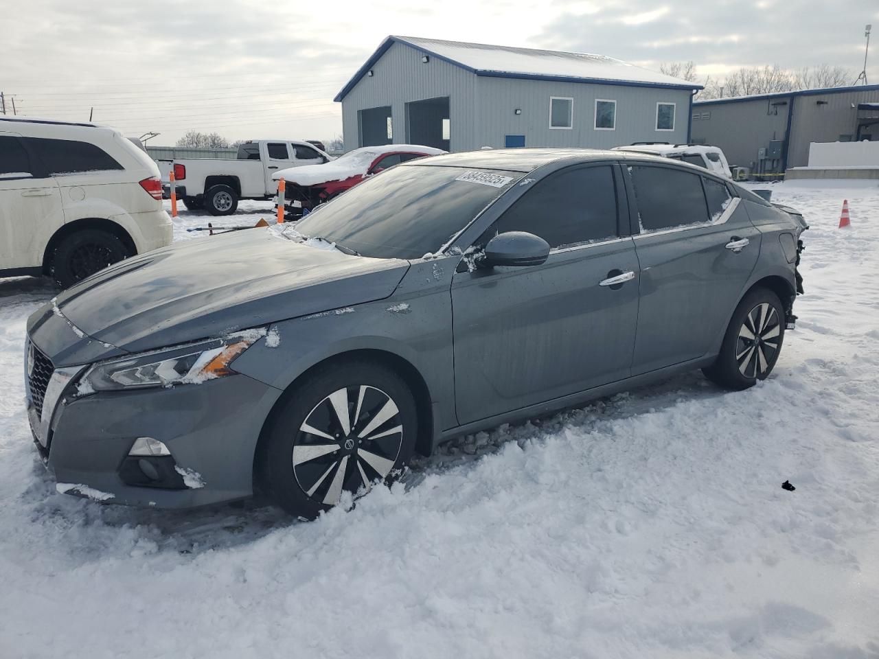 2020 Nissan Altima - Image 1