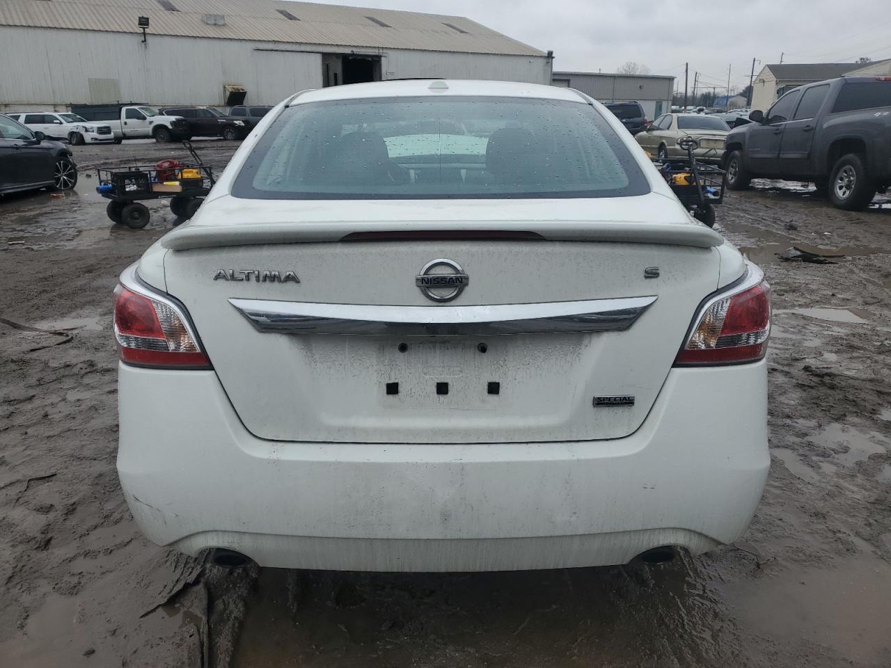 2015 Nissan Altima - Image 6