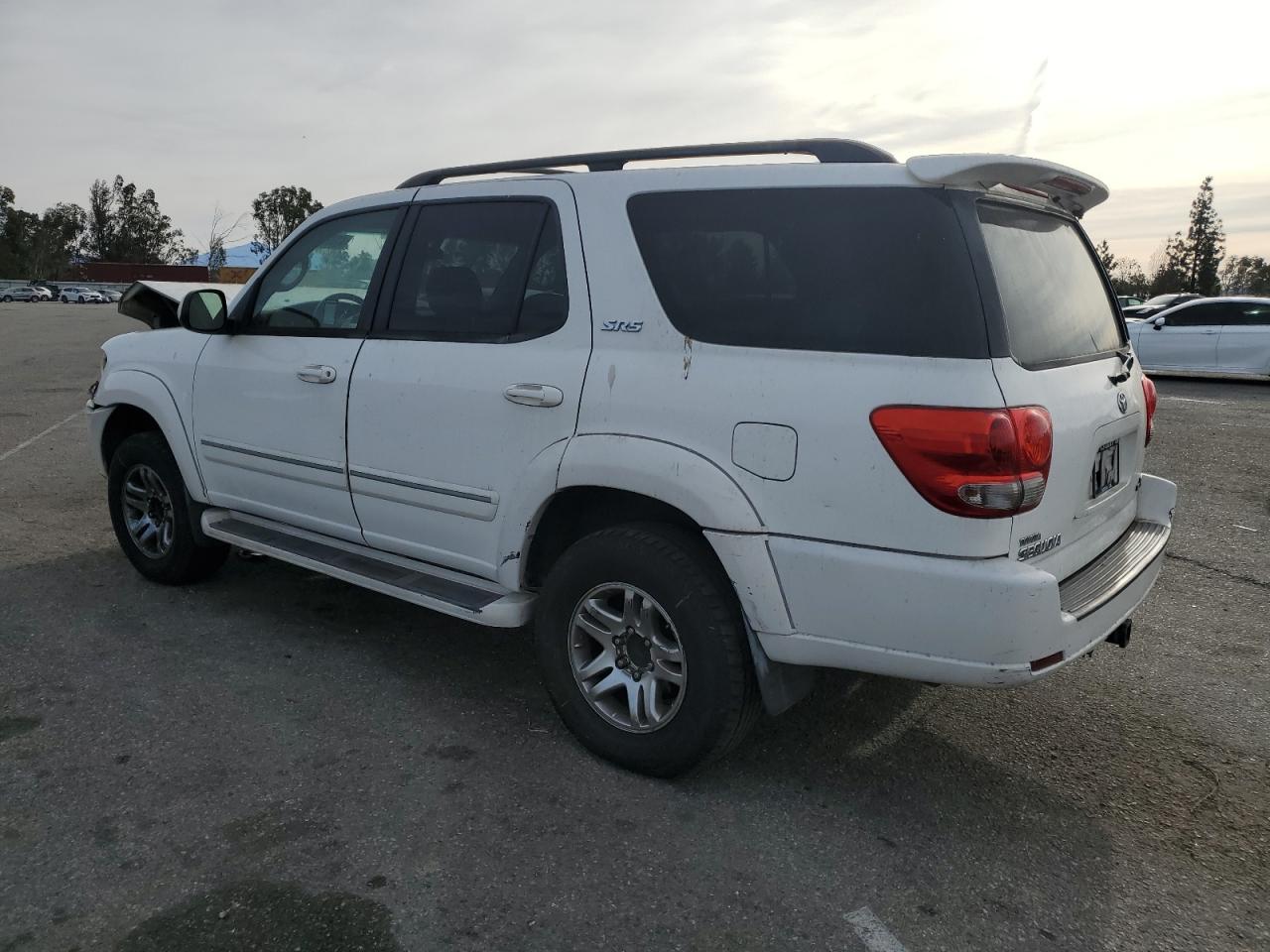 2006 Toyota Sequoia - Image 2