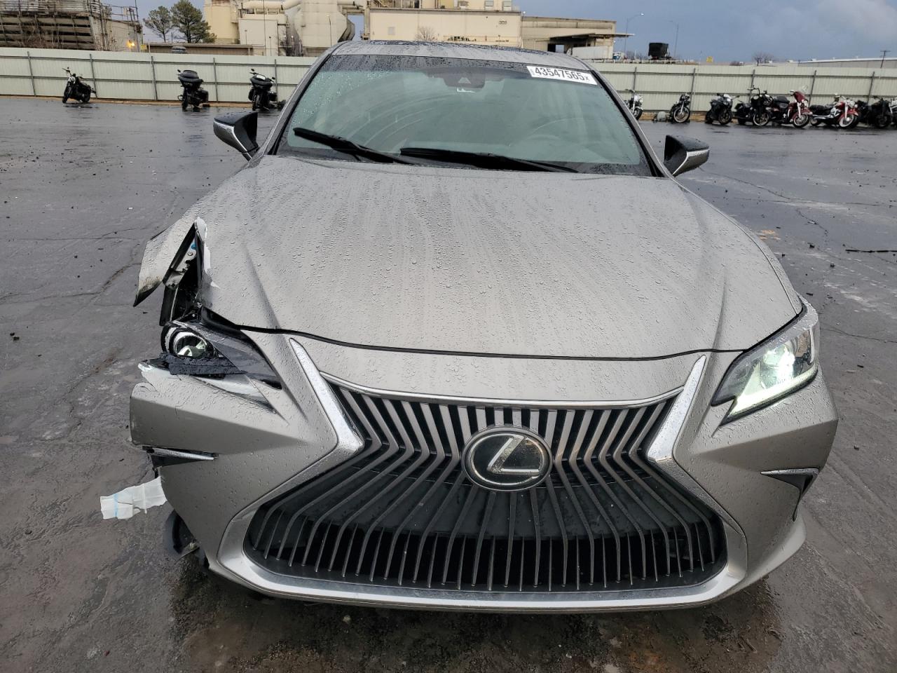 2021 Lexus ES - Image 5