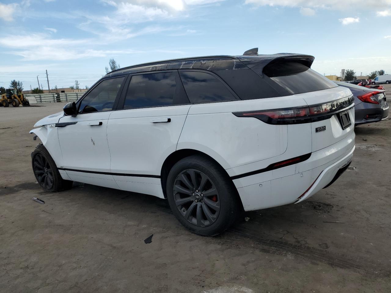 2018 Land Rover Range Rover - Image 2