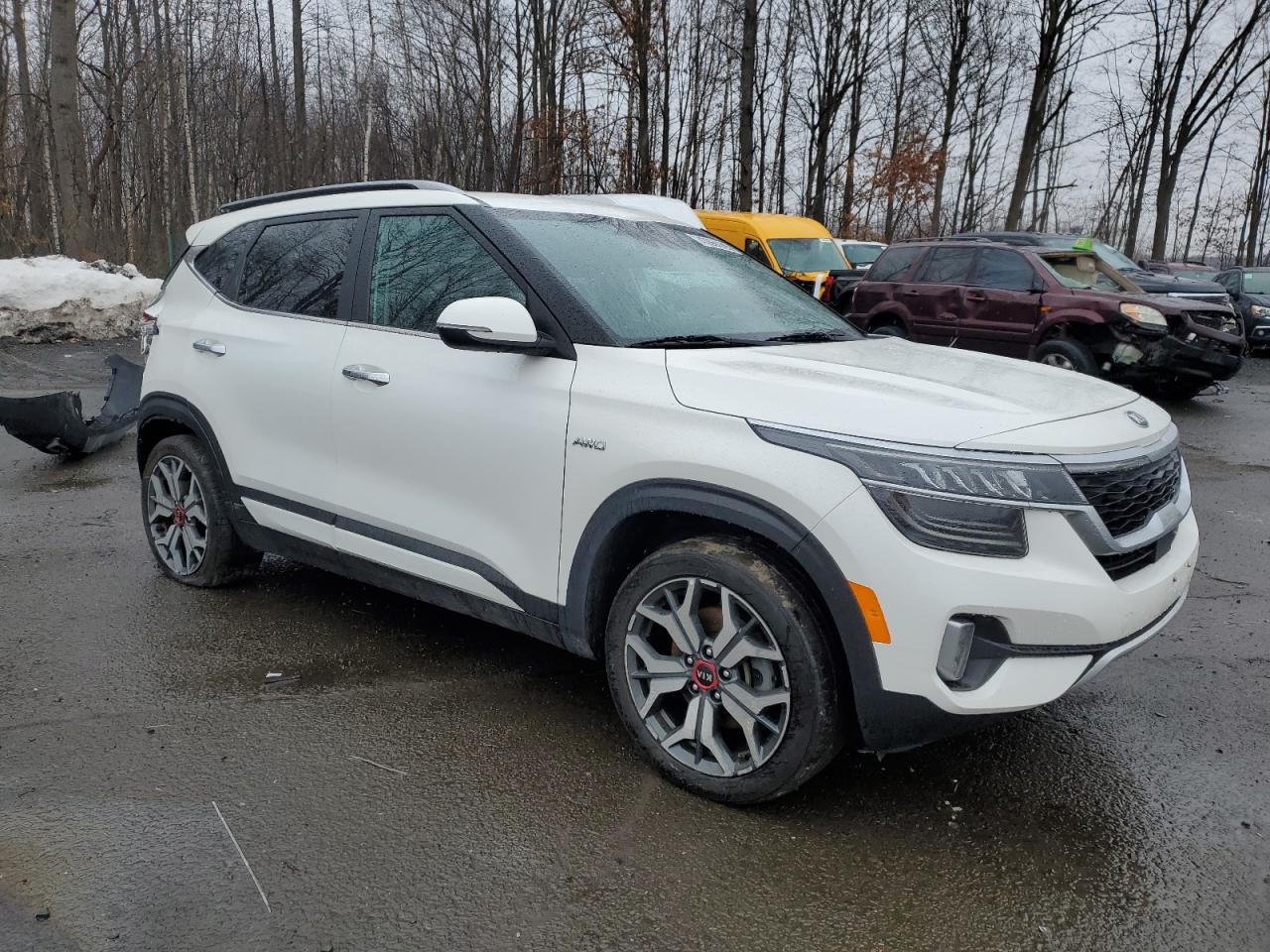 2021 Kia Seltos - Image 4
