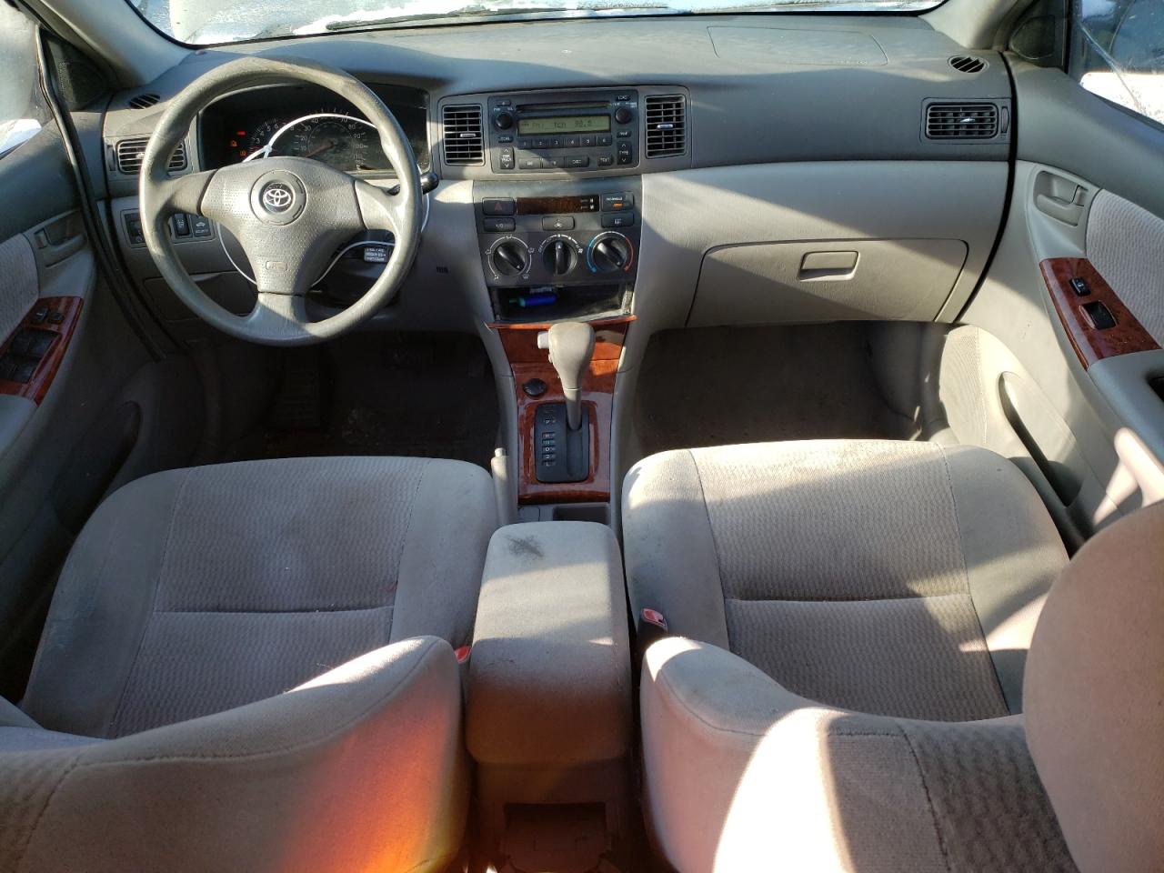 2005 Toyota Corolla - Image 8