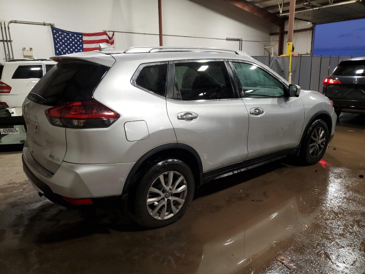 2018 Nissan Rogue - Image 3