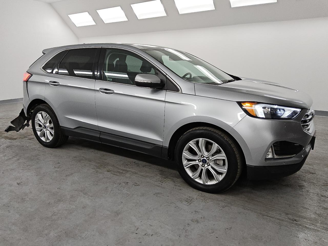 2022 Ford Edge - Image 4