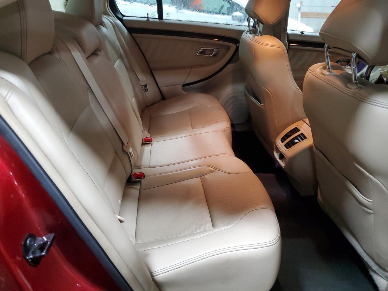 2013 Ford Taurus - Image 10