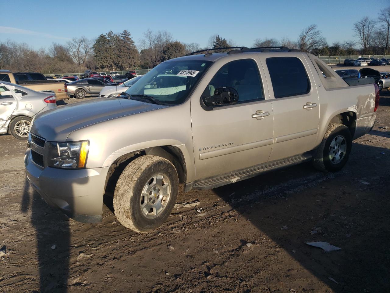 2007 Chevrolet Avalanche C1500 for Sale in Madisonville, TN - Rear End