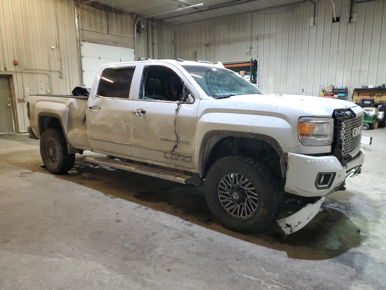 2015 GMC Sierra - Image 4